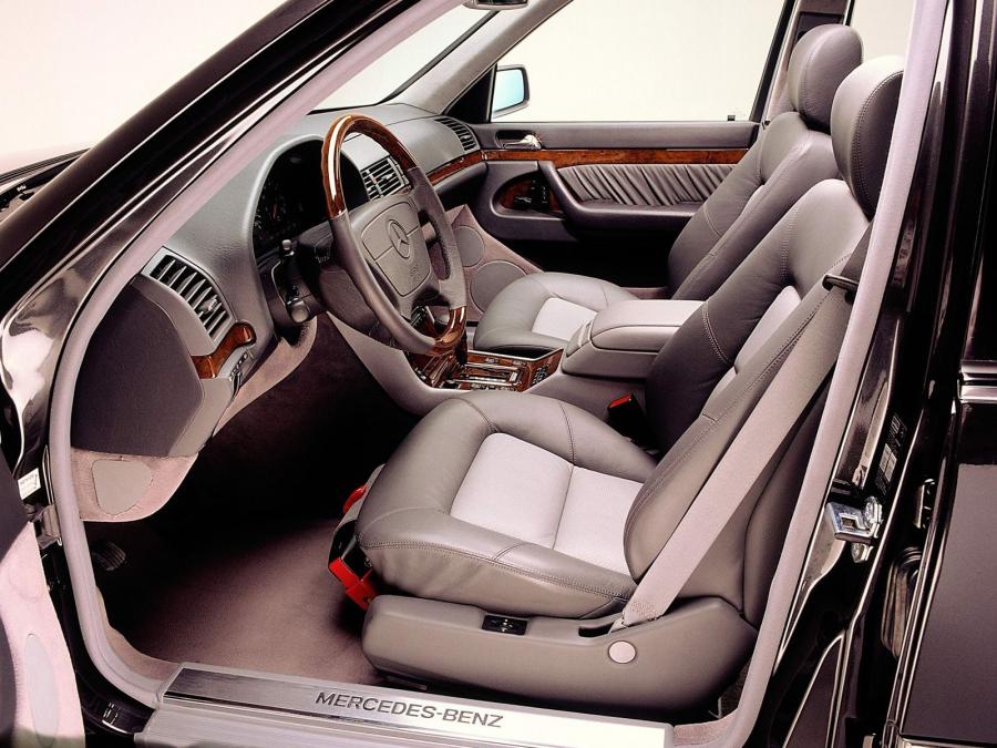  Mercedes-Benz S-Class 1991 года  (фото 26 из 69)